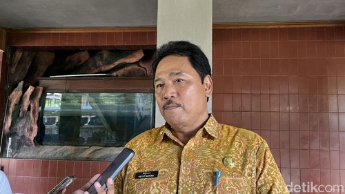 Sekwan DPRD Bali, Ketut Nayaka ditemui di Kantor DPRD Bali, Senin (6/4/2026).