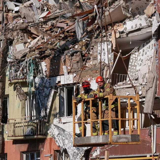 Serangan Drone Rusia Hantam Odesa, Tiga Tewas