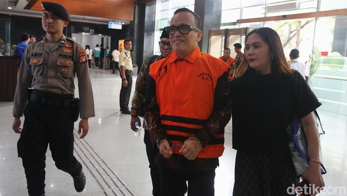 Terdakwa kasus dugaan pemerasan dalam pengurusan sertifikat K3 di Kementerian Ketenagakerjaan Immanuel Ebenezer (Noel) menjalani sidang lanjutan di Pengadilan Tipikor, Jakarta, Senin (6/4/2026) dengan agenda pemeriksaan saksi-saksi. Hadir dalam sidang tersebut 6 orang saksi yaitu  (kiri-kanan) Direktur PT Upaya Karya Sejahtera Vera Lutfia, Direktur Surya Kusuma Nusantara Sri Rejeki, General Manager PT Waterland Nusantara Siti Fatimah, staff admin Asosiasi LPK3I Salwati Fauziyah, Direktur Fresh Galang Mandiri Rusmini dan Direktur Barito Sarana Karya Roni Sugiarto.