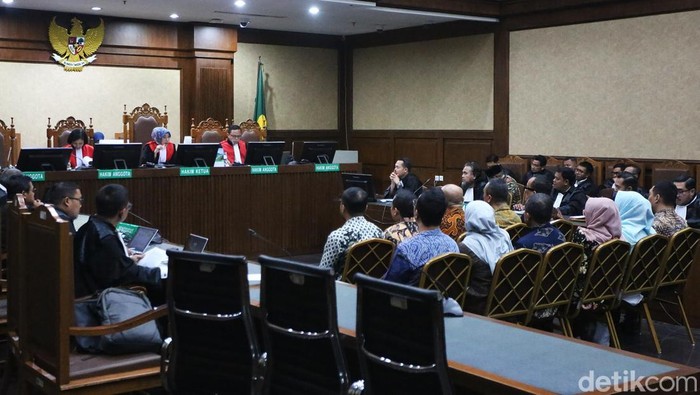 Terdakwa kasus dugaan pemerasan dalam pengurusan sertifikat K3 di Kementerian Ketenagakerjaan Immanuel Ebenezer (Noel) menjalani sidang lanjutan di Pengadilan Tipikor, Jakarta, Senin (6/4/2026) dengan agenda pemeriksaan saksi-saksi. Hadir dalam sidan