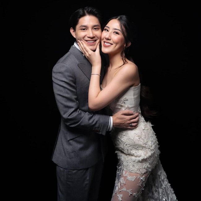 2 Tampilan Prewedding Teuku Rassya dengan Cleantha Islan