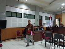 3 Terdakwa Korupsi Lahan Gili Trawangan Dituntut 15 Bulan hingga 3,5 Tahun