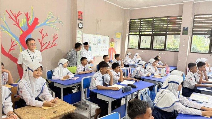 TKA di SMPN 2 Curug Tangerang, Ditinjau Langsung Mendikdasmen pada Senin (6/4/2026)