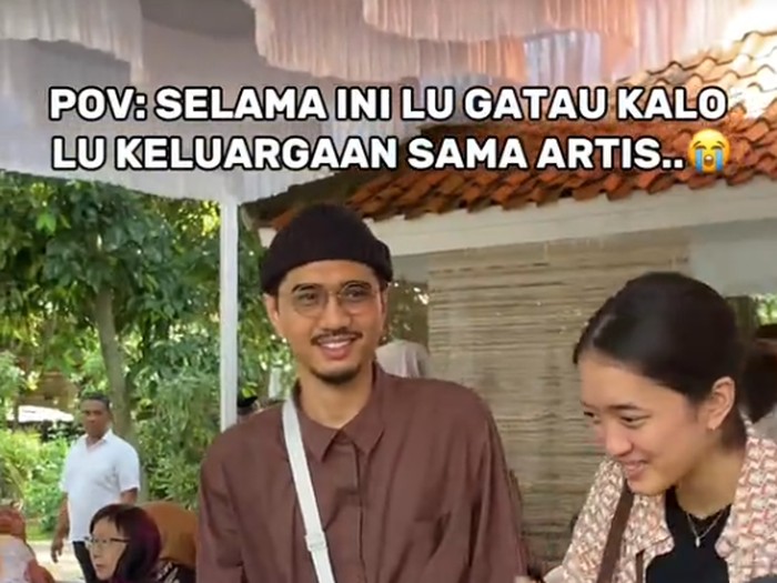 Viral remaja asal Lombok ini, kaget baru tahu dirinya saudara Duta SO7 saat acara Halal Bihalal di Lombok Timur. Momen unik ini pun viral di media sosial.
