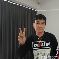 Makin Gahar, Aldi Taher Join T.R.I.A.D Nyanyi Ulang Lagu Madu Tiga