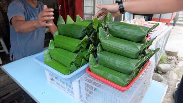 Apam Barabai. (MMC Kota Palangka Raya / instagram @cemilankapuas_emy) Apam Barabai. (MMC Kota Palangka Raya / instagram @cemilankapuas_emy)
