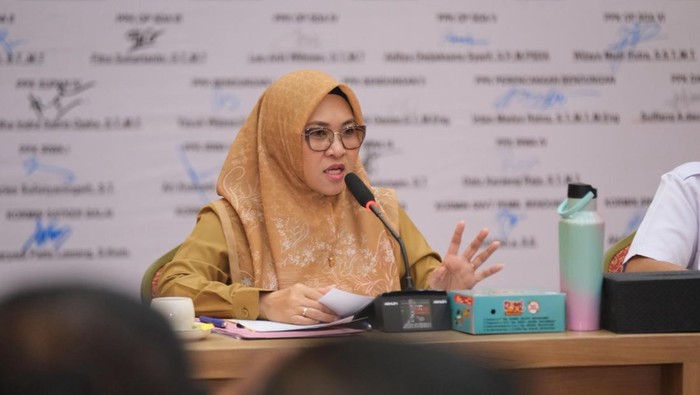 Bupati Gowa Sitti Husniah Talenrang saat Rapat Koordinasi Pengelolaan Sumber Daya Air Kabupaten Gowa bersama Jajaran Balai Besar Wilayah Sungai Pompengan Jeneberang (BBWSPJ). Dokumen Istimewa