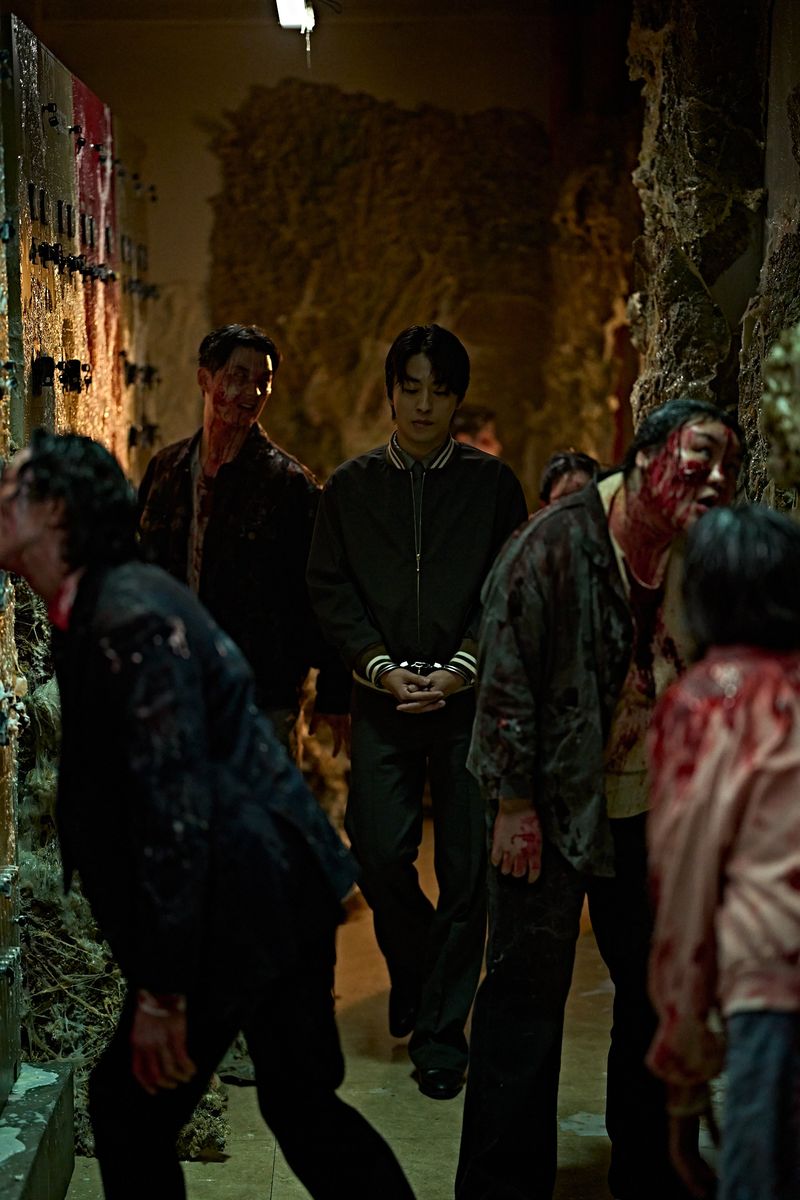 Adegan dalam film Korea Selatan Colony (2026) karya sutradara Yeon Sang Ho.