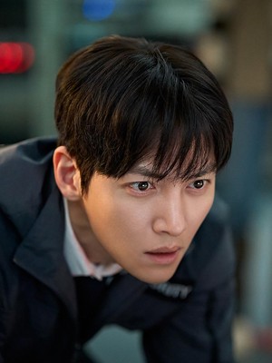 Intip Karakter Jun Ji Hyun-Ji Chang Wook di K-Movie Terbaru 2026 Colony