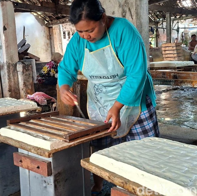Produsen Tahu Nganjuk Pilih Tahan Harga Meski Biaya Membengkak