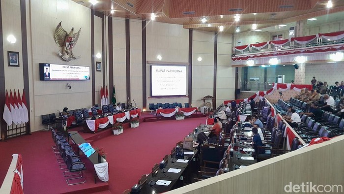 Foto: Suasana paripurna DPRD Kota Medan. (Rechtin Hani Ritonga/detikSumut)