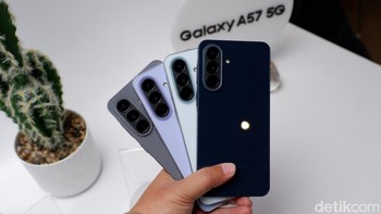 Ponsel ini juga tahan air dan debu dengan rating IP68, serta dilindungi Gorilla Glass di bagian depan. Foto: Adi FR/detikINET