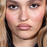 Gantikan Duck Face, Gen Z Pout Jadi Tren Selfie Favorit Anak Muda