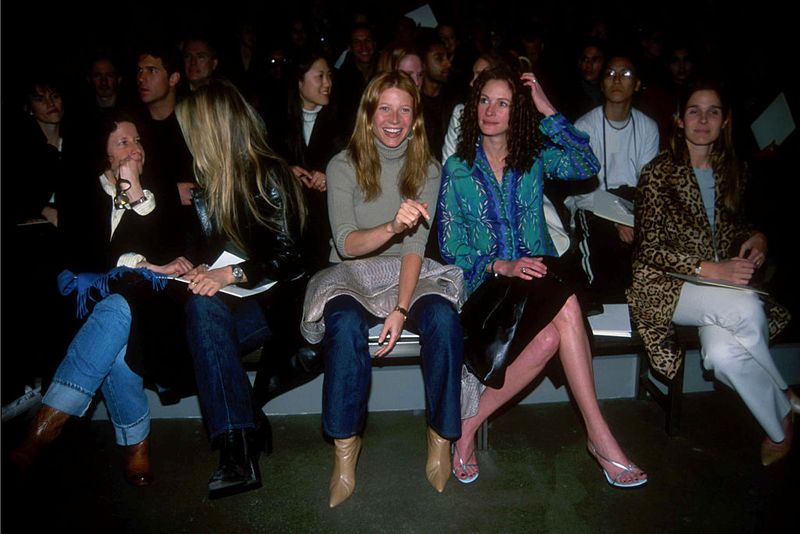 NEW YORK, NY - FEBRUARY 11: Gwyneth Paltrow and Julia Roberts attend the Calvin Klein Fashion Show on February 11, 2000 in New York City. (Photo by Patrick McMullan/Patrick McMullan via Getty Images)