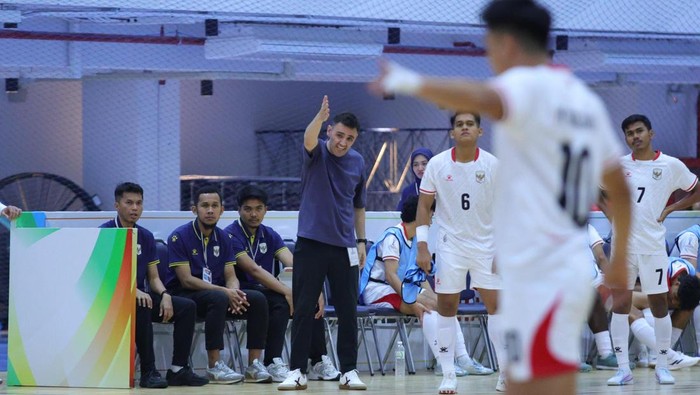 Timnas Indonesia Futsal mengunci tiket semifinal Piala AFF Futsal 2026. Pelatih Garuda Hector Souto meminta timnya untuk tetap improve di laga terakhir grup.