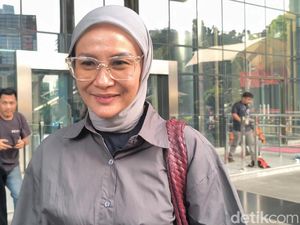 Istri Ono Surono Selesai Diperiksa KPK, Dicecar 16 Pertanyaan