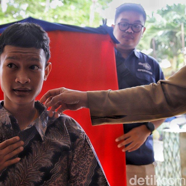 Jemput Bola, Perekaman E-KTP Sasar Pendatang