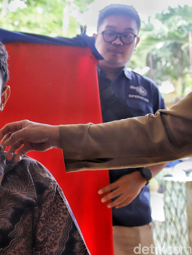 Jemput Bola, Perekaman E-KTP Sasar Pendatang