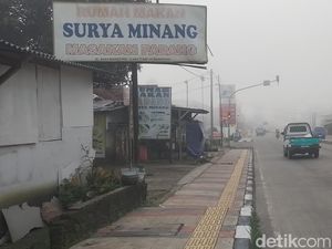Kabut Tebal Selimuti Nagreg Pagi Ini, Jarak Pandang Hanya 20 Meter
