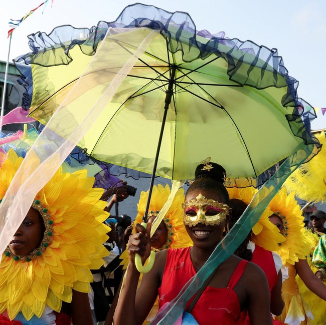 Colorful! Karnaval Fanti Lagos Rayakan Warisan Afro-Brasil