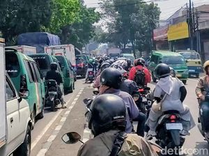 Menjajal Macet Kopo: 1,5 Km yang Terasa Lebih Panjang dari Jaraknya