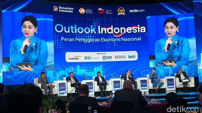 Ketua Dewan Komisioner Otoritas Jasa Keuangan RI (OJK) Friderica Widyasari Dewi