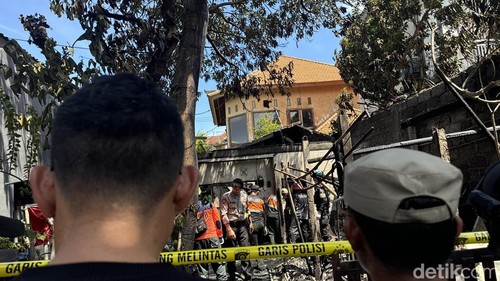 Kondisi kebakaran rumah di Jalan Kertha Dalem, Sidakarya, Denpasar, Bali, Selasa (7/4/2026). (Foto: Maria Christabel DK/detikBali)
