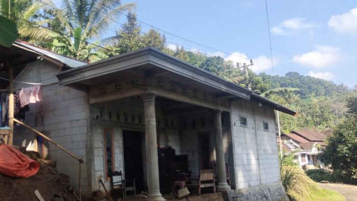 Lokasi longsor rumah Sugiono di Kradinan, Tulungagung