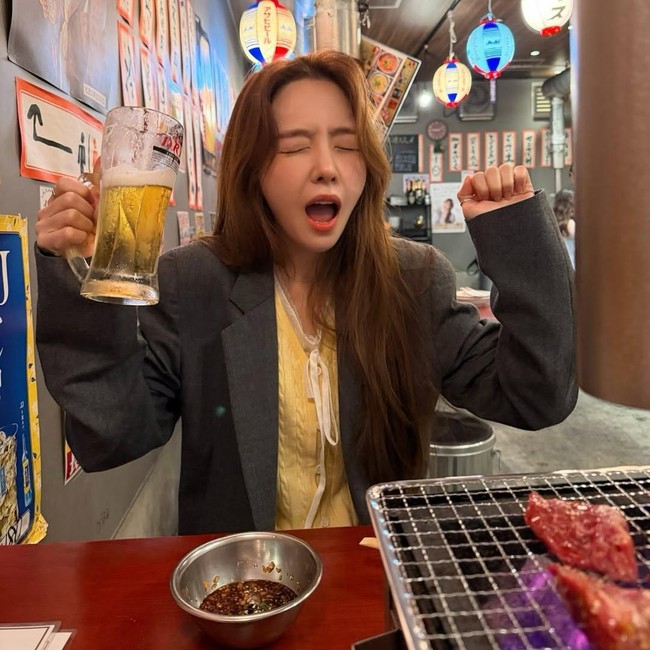 Potret Minah Girls Day Jalan Bareng Suami ke Fukuoka