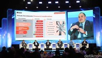 Sementara itu, Chief Investment Officer Danantara Pandu Patria Sjahrir menggarisbawahi peran investasi sebagai motor utama pertumbuhan ekonomi. Ia menjelaskan bahwa di tengah ketidakpastian global, Indonesia masih memiliki daya tarik investasi yang kuat, terutama di sektor energi terbarukan, hilirisasi industri, dan ekonomi digital. 