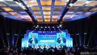 Wakil Menteri Keuangan Juda Agung, Ketua Komisi XI DPR Muhammad Misbakhun, Chief Investment Officer Danantara Pandu Patria Sjahrir, Ketua OJK Friderica Widyasari Dewi dan Ketua Dewan Komisioner Lembaga Simpan Pinjam Anggito Abimanyu menjadi pembicara saat acara diskusi  Outlook Indonesia dengan tema Peran Penggerak Ekonomi Nasional di Menara Bank Mega, Jakarta, Selasa (7/4/2026).