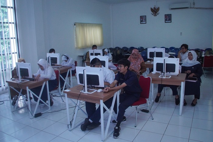 Murid SLB antusias mengikuti TKA