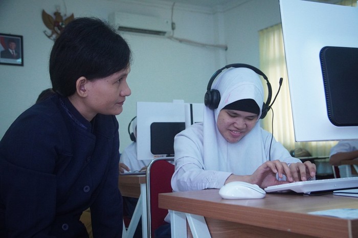 Murid SLB antusias mengikuti TKA