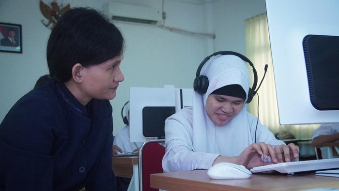 Murid SLB antusias mengikuti TKA