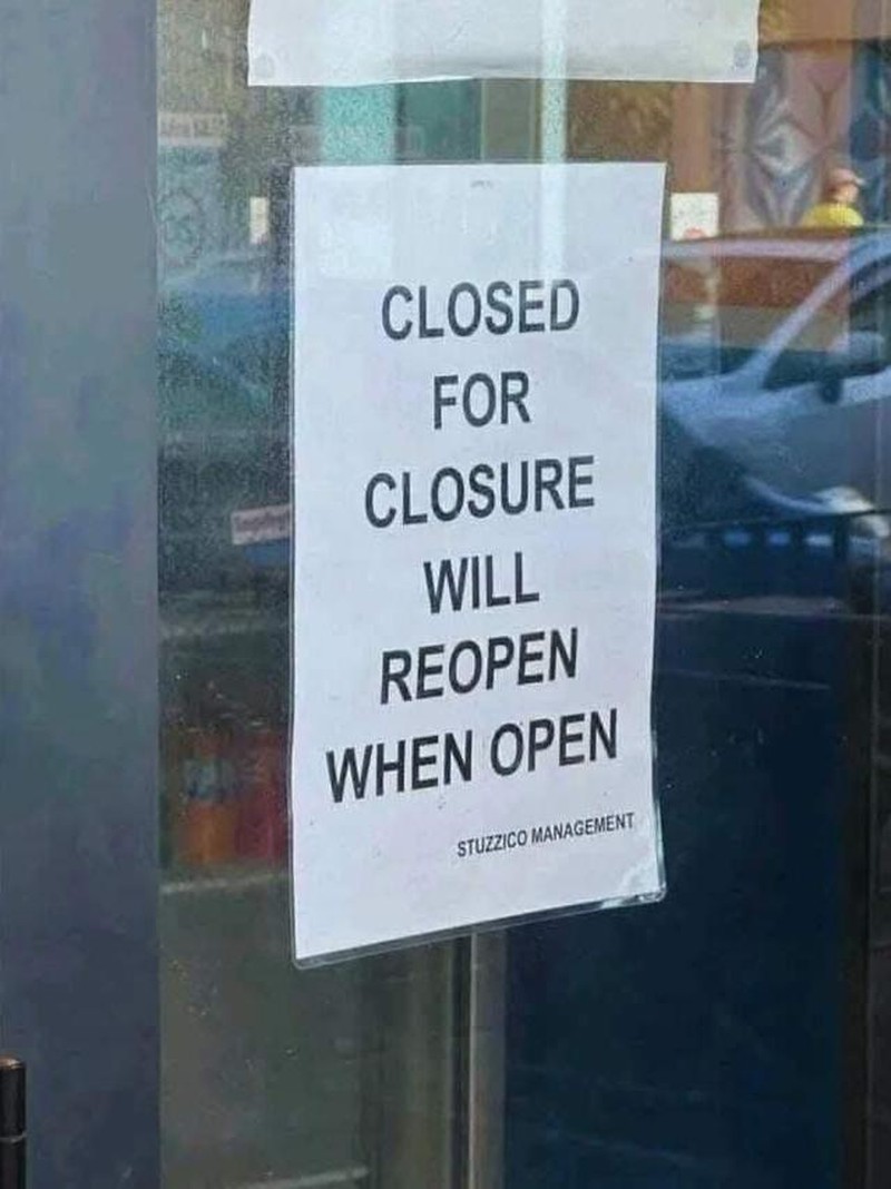 Papan Peringatan Nyeleneh Ini Bikin Senyum Sendiri