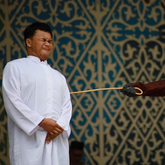 6 Terpidana di Banda Aceh Dihukum Cambuk, Kasus Zina hingga Judi