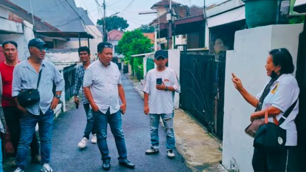 Polres Metro Jakarta Selatan merespons sejumlah laporan gangguan kamtibmas via call center Polri 110. Aduan warga direspons cepat jajaran Polres Metro Jaksel. (dok Polres Jaksel)