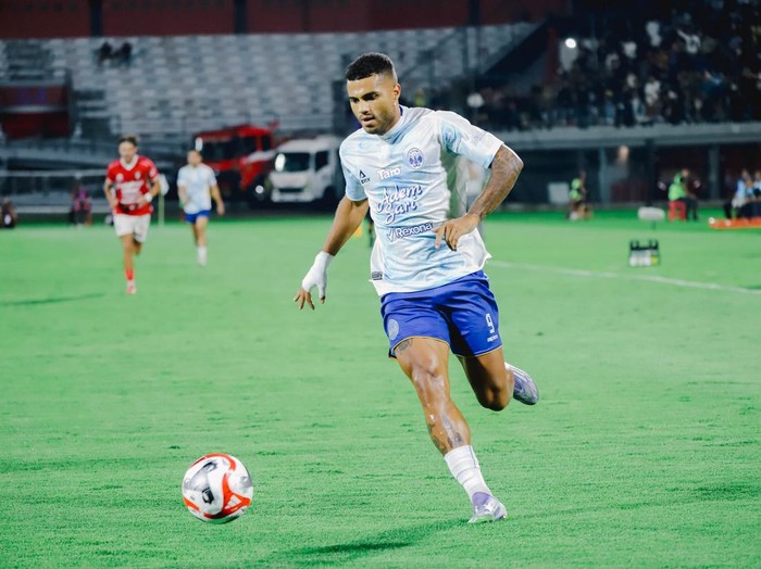 Winger PSIM Jogja Anton Fase dalam sesi latihan. Foto diunggah Selasa (7/4/2026).