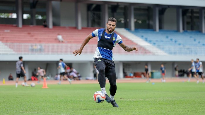 Winger PSIM Jogja Anton Fase dalam sesi latihan. Foto diunggah Selasa (7/4/2026).