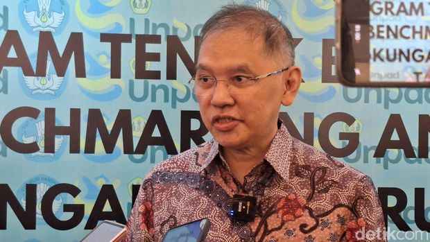 Rektor Unpad Arief S. Kartasasmita.