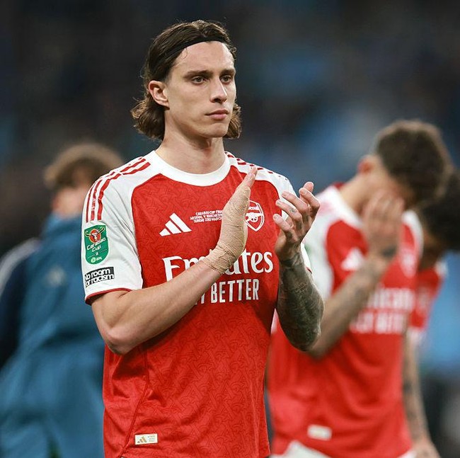 Calafiori dan Hilangnya Tiga Trofi Dalam Dua Pekan