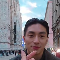 Di salah satu momen terlihat Sarwendah memberikan heart sign kepada Giorgio. Momen tersebut tak kalah bikin penggemar Sargio (Sarwendah & Giorgio) ikut baper. Foto: Instagram/@sarwendah29