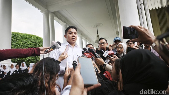 Seskab Teddy Indra Wijaya (Rolando/detikcom)
