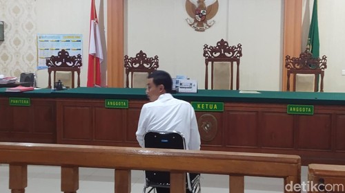 Sidang kasus dugaan ujaran kebencian dengan terdakwa aktivis Tomy Wiria, Selasa (07/4/2026).