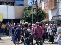 Ricuh Petugas Dishub Surabaya Vs Jukir gegara Bagi Hasil Parkir