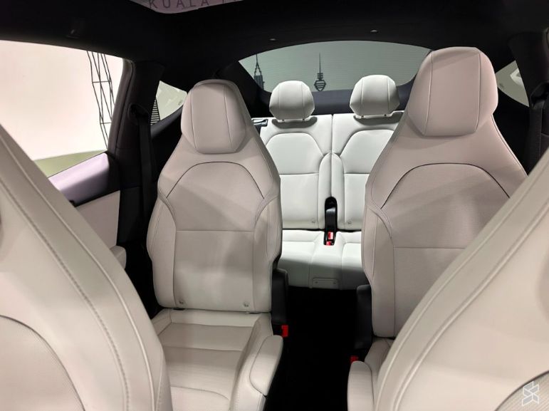 Tesla Model Y L Mulai dipasarkan di Asia Tenggara. Tesla Model Y L Mulai dipasarkan di Asia Tenggara.