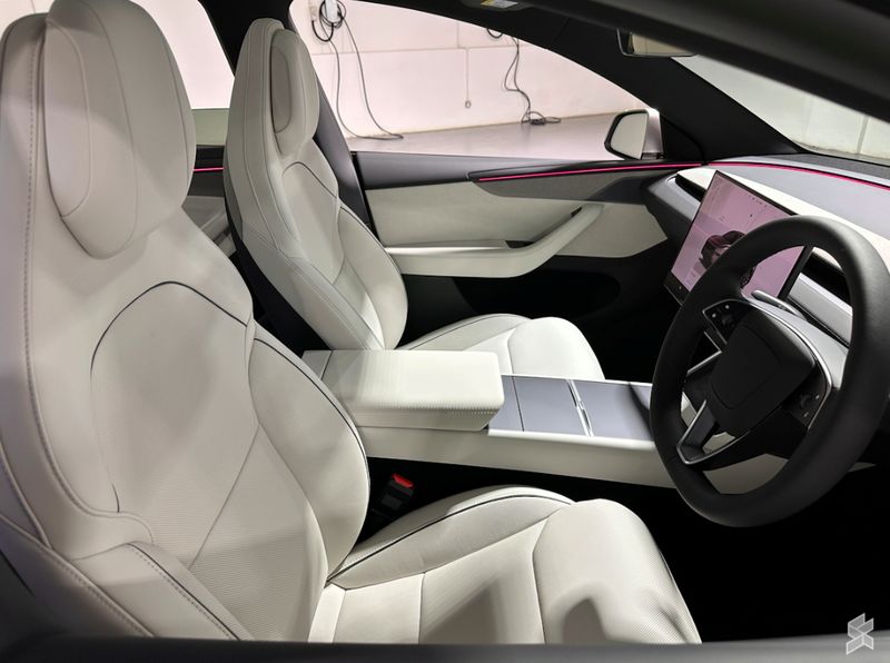 Tesla Model Y L Mulai dipasarkan di Asia Tenggara. Tesla Model Y L Mulai dipasarkan di Asia Tenggara.