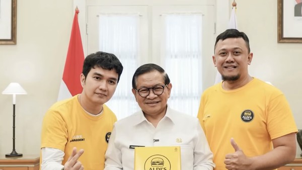 Aldi Taher Ketemu Pramono Anung: Ketawa Ngakak-Cobain Aldis Burger
