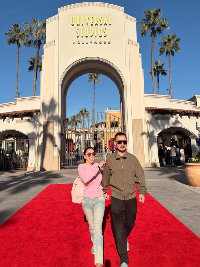 Momen Mesra Angel Karamoy & Gusti Ega Liburan Mewah, Kini Umumkan Putus