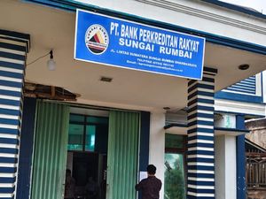 OJK Cabut Izin Bank di Sumatera Barat